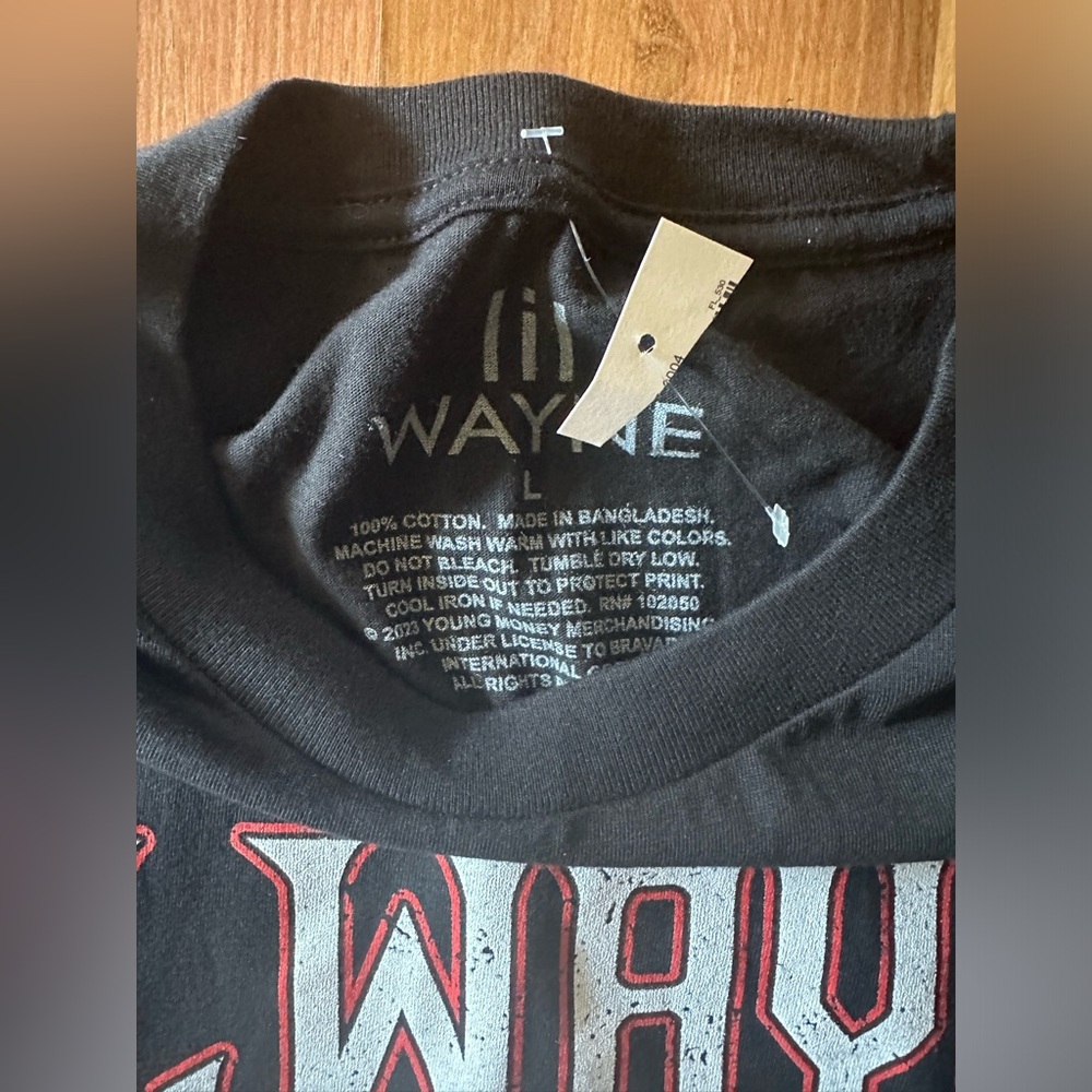 🆕 NWT Lil Wayne I Am Music 🎶 T-Shirt size Large Hot Topic - Picture 5 of 6
